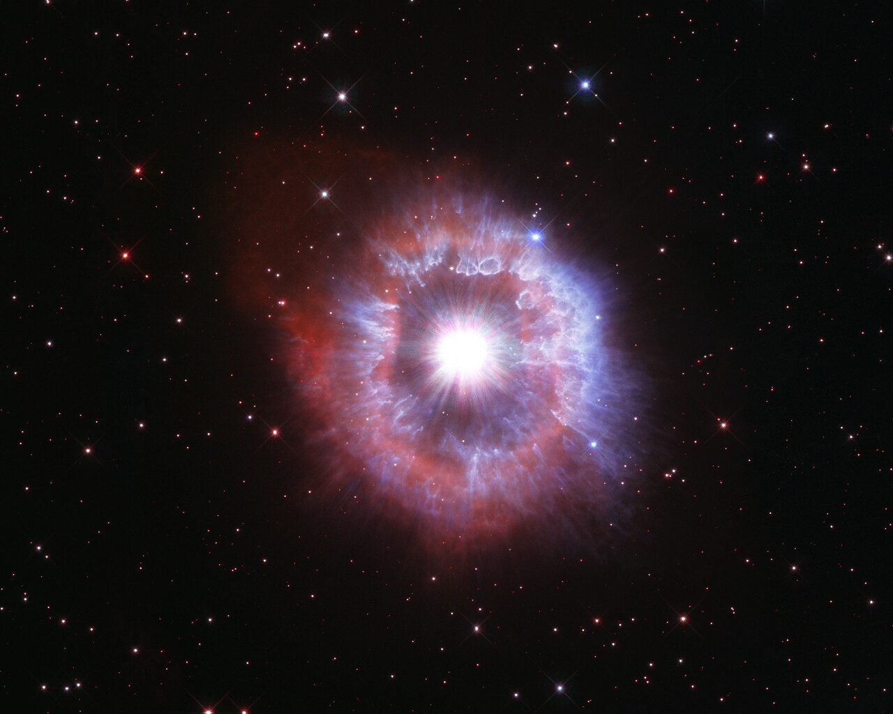 Hubble Celebrates its 31st anniversary with a magnificent view of AG Carinae
